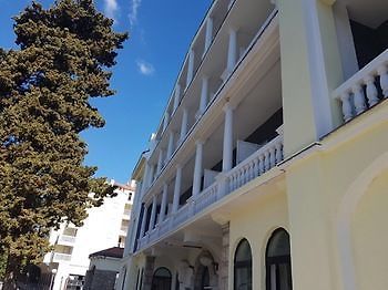 Park Hotel Crikvenica Bagian luar foto